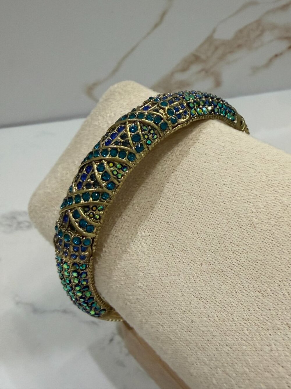 Heidi Daus 3-Pc Crystal Hinged Bangle Set Blue AB M/L - Picture 13 of 15